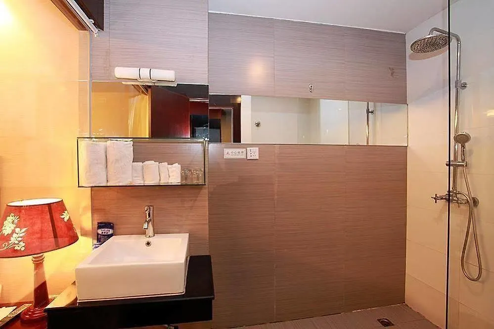 Zhuhai Haijing Hotel 3*,  Čína