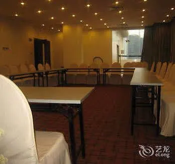 Zhuhai Haijing Hotel 3*,
